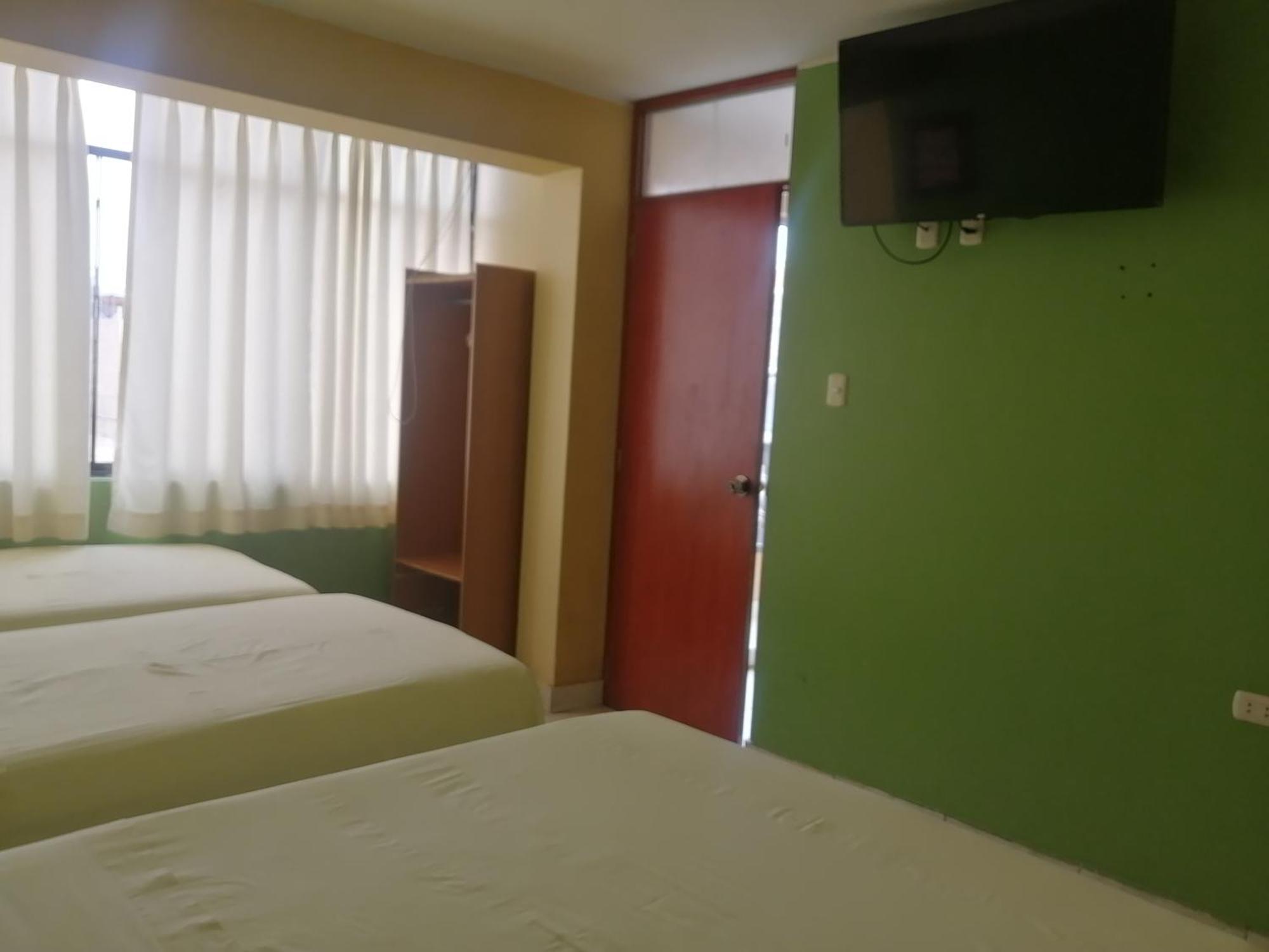 Hostal Boulevard Наска Экстерьер фото