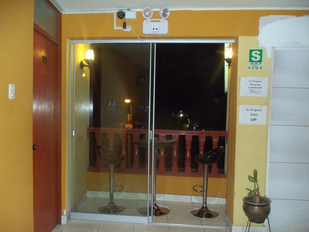 Hostal Boulevard Наска Экстерьер фото