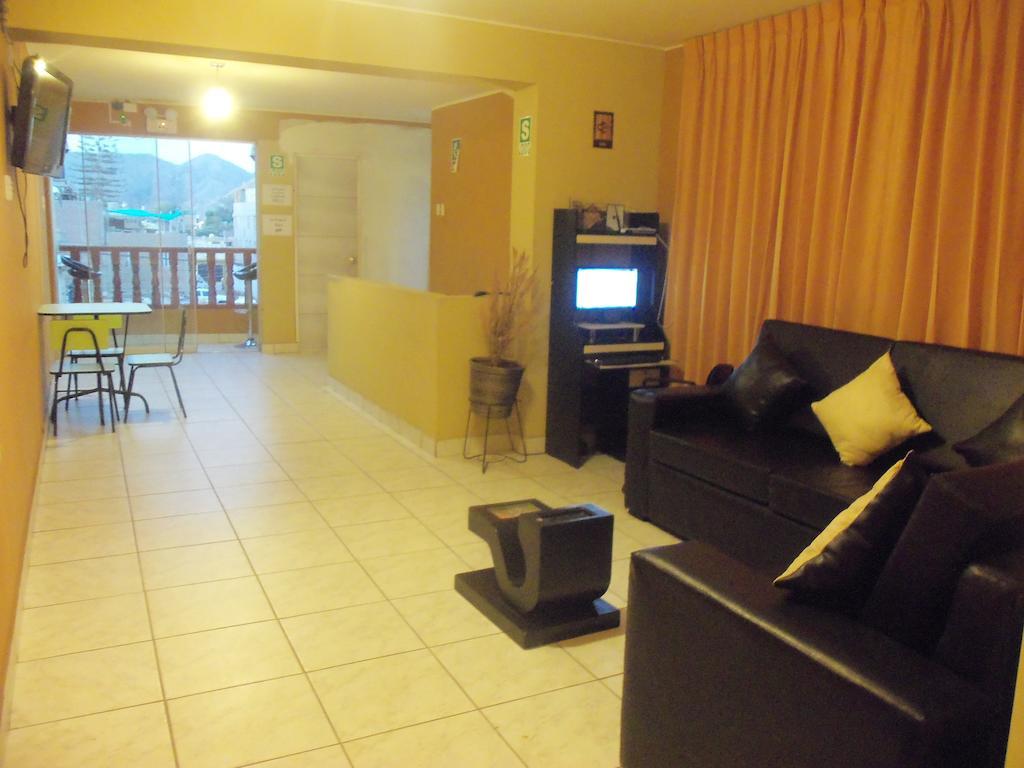 Hostal Boulevard Наска Экстерьер фото