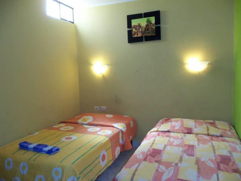 Hostal Boulevard Наска Экстерьер фото